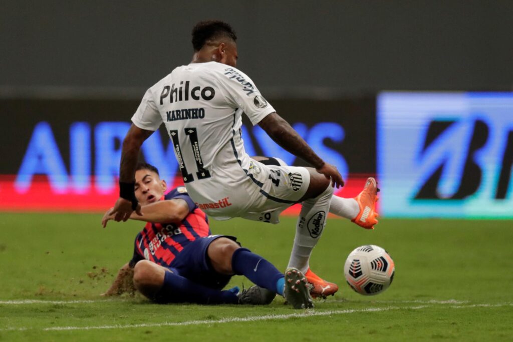 O Santos venceu cinco vezes na Argentina - EFE/Ueslei Marcelino POOL