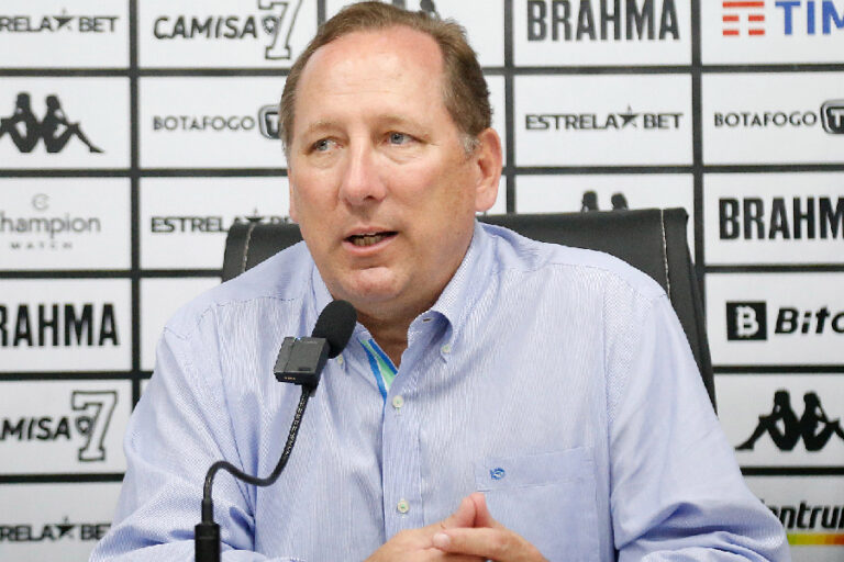 Liga francesa sobe tom contra Textor: ‘Merecemos pessoas sérias’