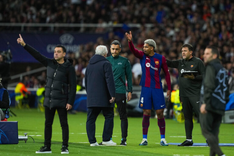 Críticas de Gündogan provocam racha no elenco do Barcelona