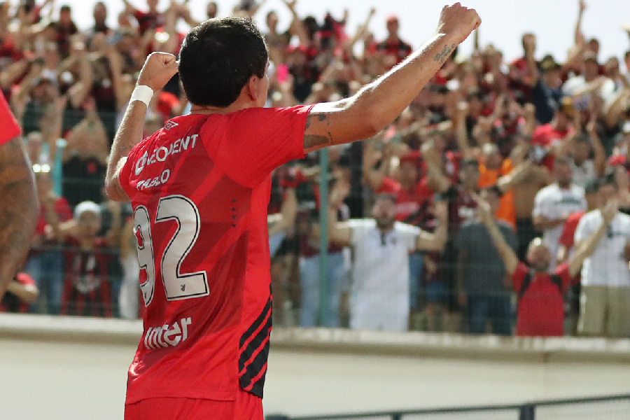 Pablo comemora o gol do Furacão na primeira final - Gustavo Oliveira/Athletico