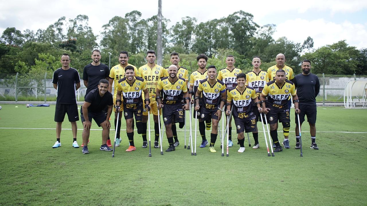 Acre Clube cria time de futebol para amputados de São Paulo