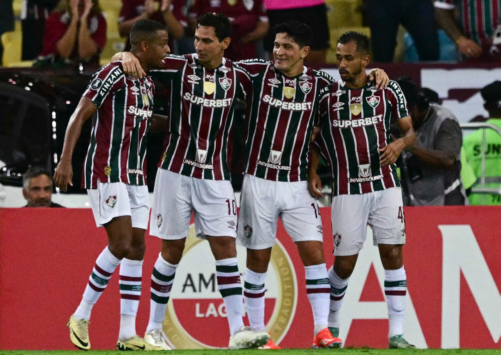 Fluminense bate o Cerro Porteño e avança como líder do grupo na Libertadores