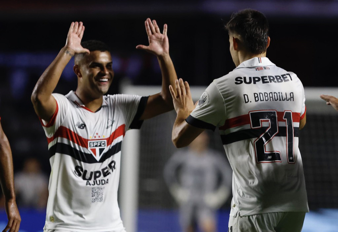 São Paulo vira sobre o Fluminense e vence mais uma no Brasileiro