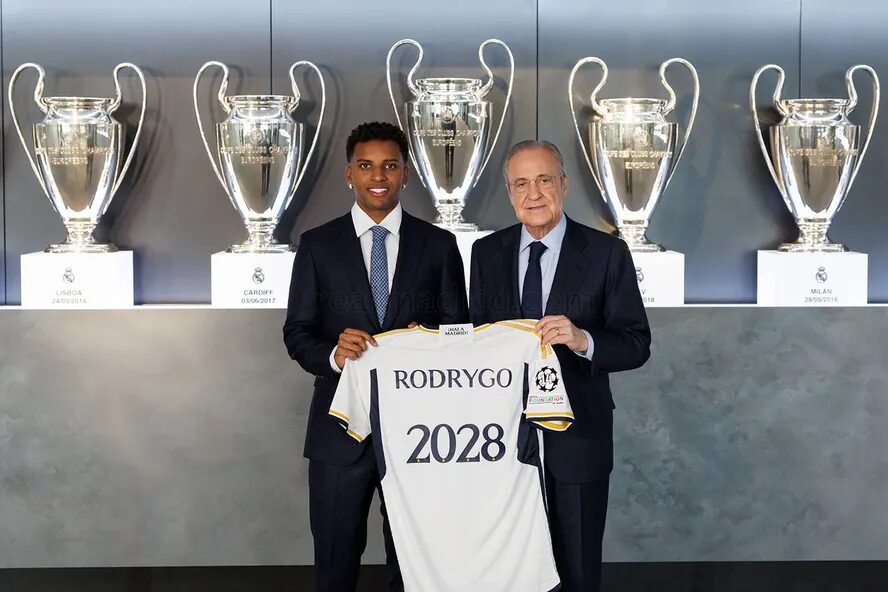 Rodrygo sobre futuro no Real Madrid: 'Quero seguir, mas não fecho portas'