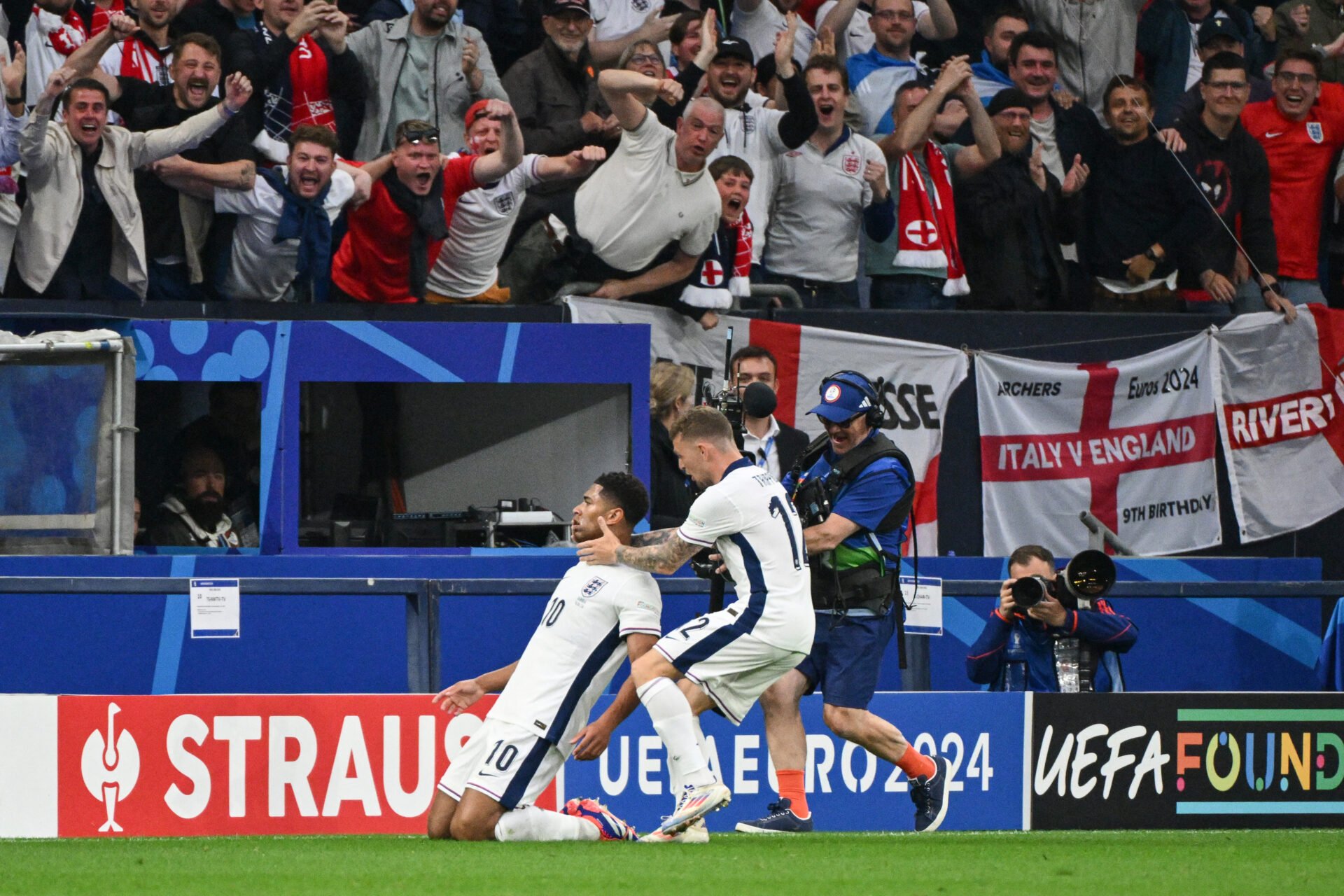 Com gol de Bellingham, Inglaterra bate Sérvia na estreia da Euro