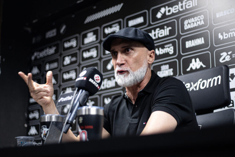 Vasco é o grande que mais trocou de técnico no século 21