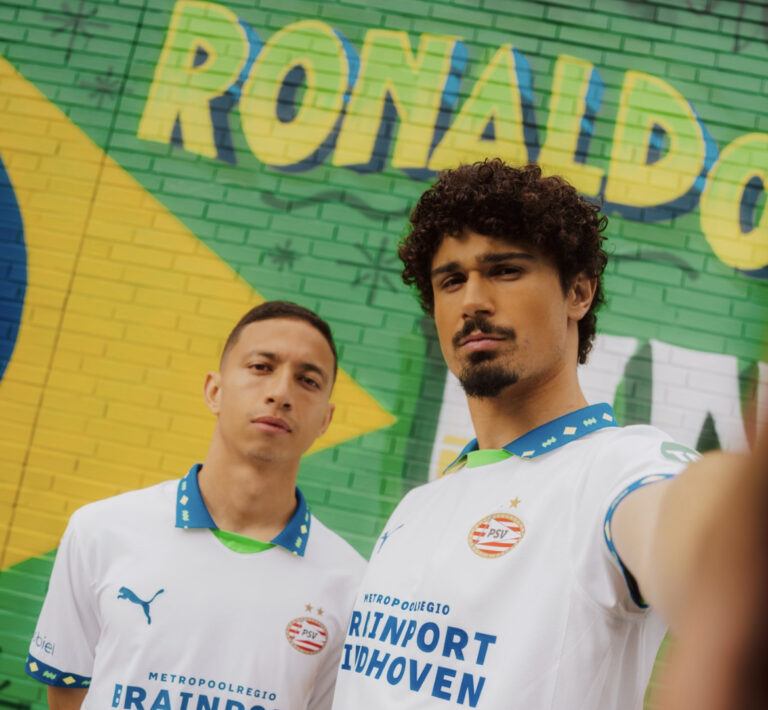 PSV lança camisa em homenagem a craques brasileiros