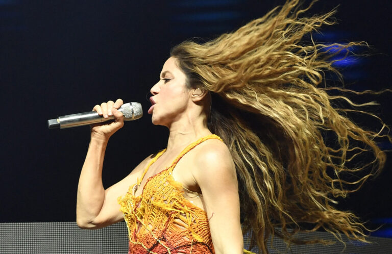 Final com intervalo ampliado por show da Shakira causa incômodo