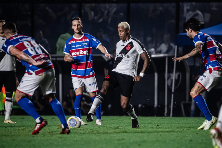 Vasco supera o Fortaleza e se distancia da zona de rebaixamento