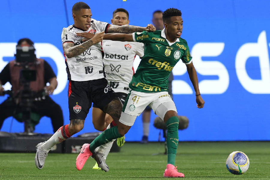Estêvão tem nova lesão e desfalca Palmeiras contra Flamengo