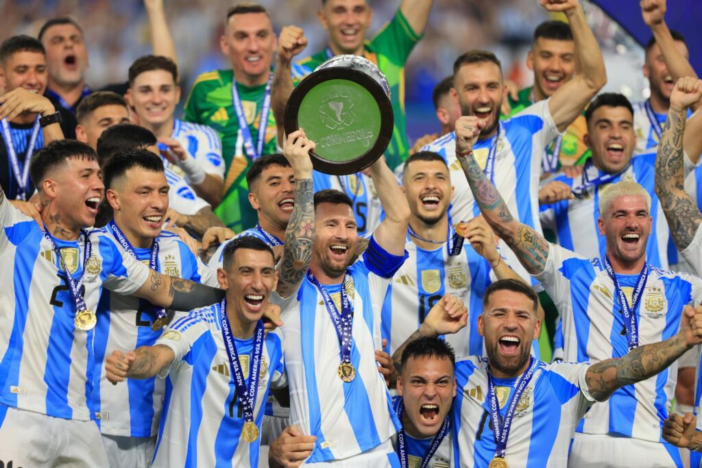 Argentina campeã da Copa América é a primeira colocada no ranking da Fifa - EFE/EPA/CRISTOBAL HERRERA-ULASHKEVICH
