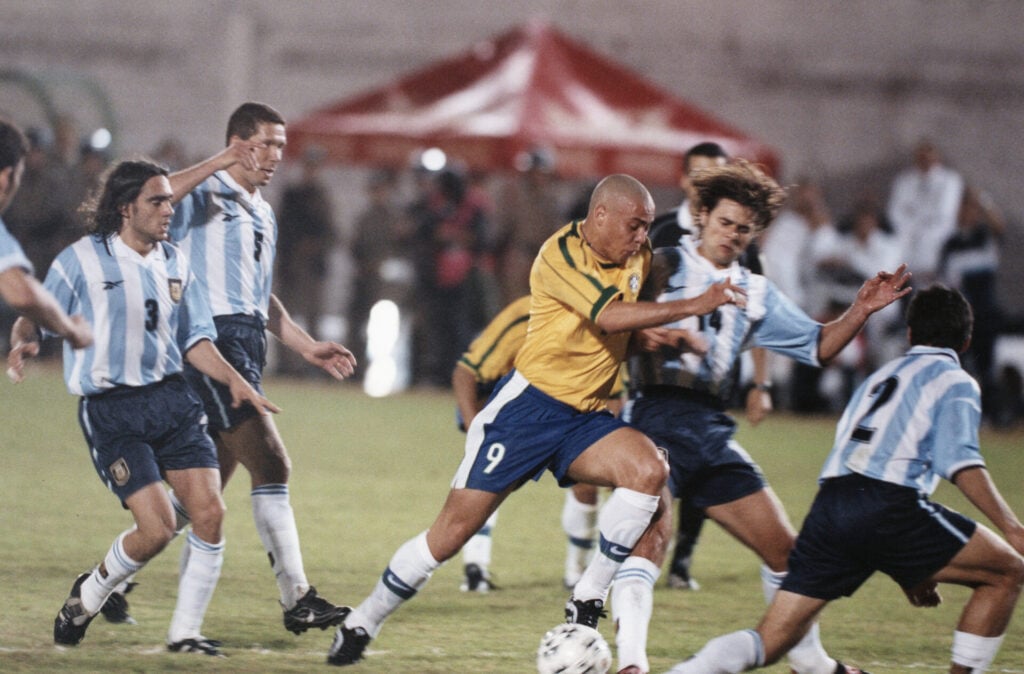 Ronaldo, Brasil x Argentina, Copa América 1999 - PLACAR