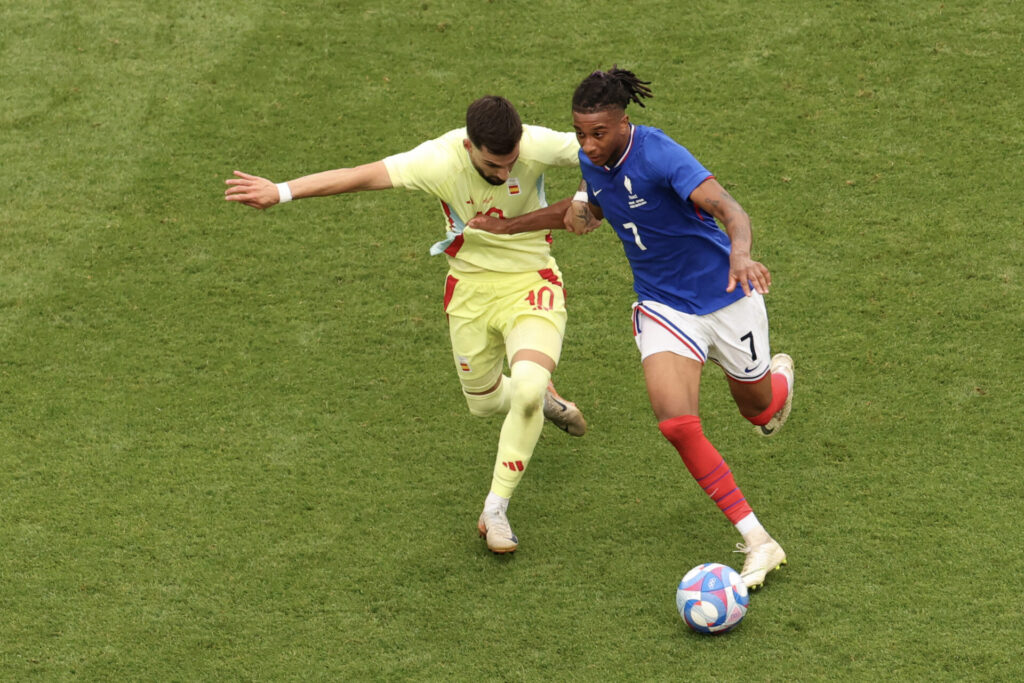 Espanha e França pela final do futebol olímpico - Jack GUEZ / AFP