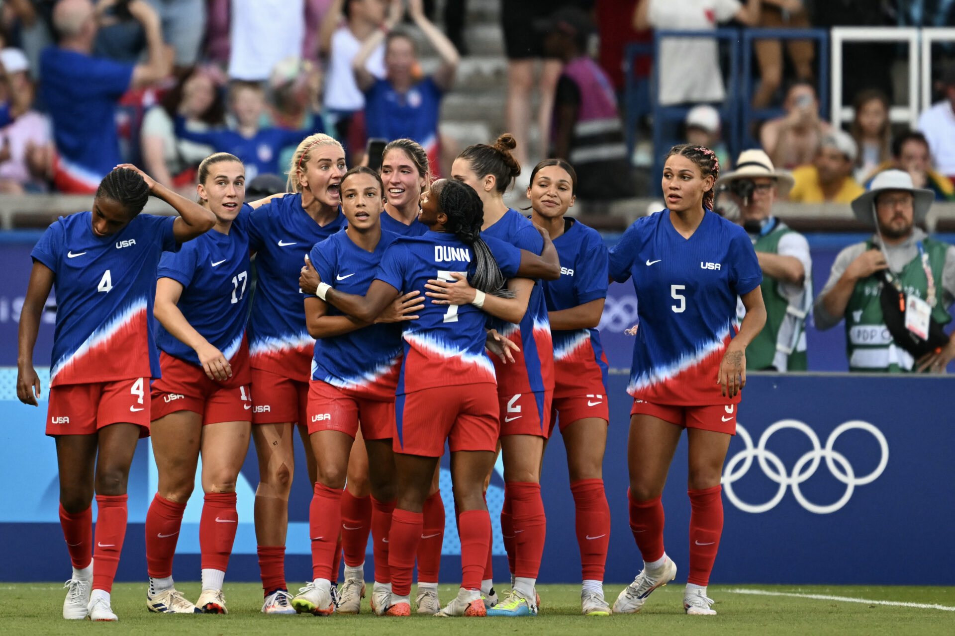 EUA são pentacampeões olímpicos; veja todas as medalhas do futebol feminino