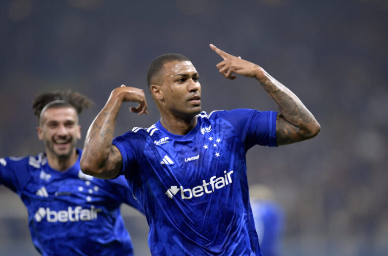 Cruzeiro supera o Boca Juniors nos pênaltis e avança na Sul-Americana