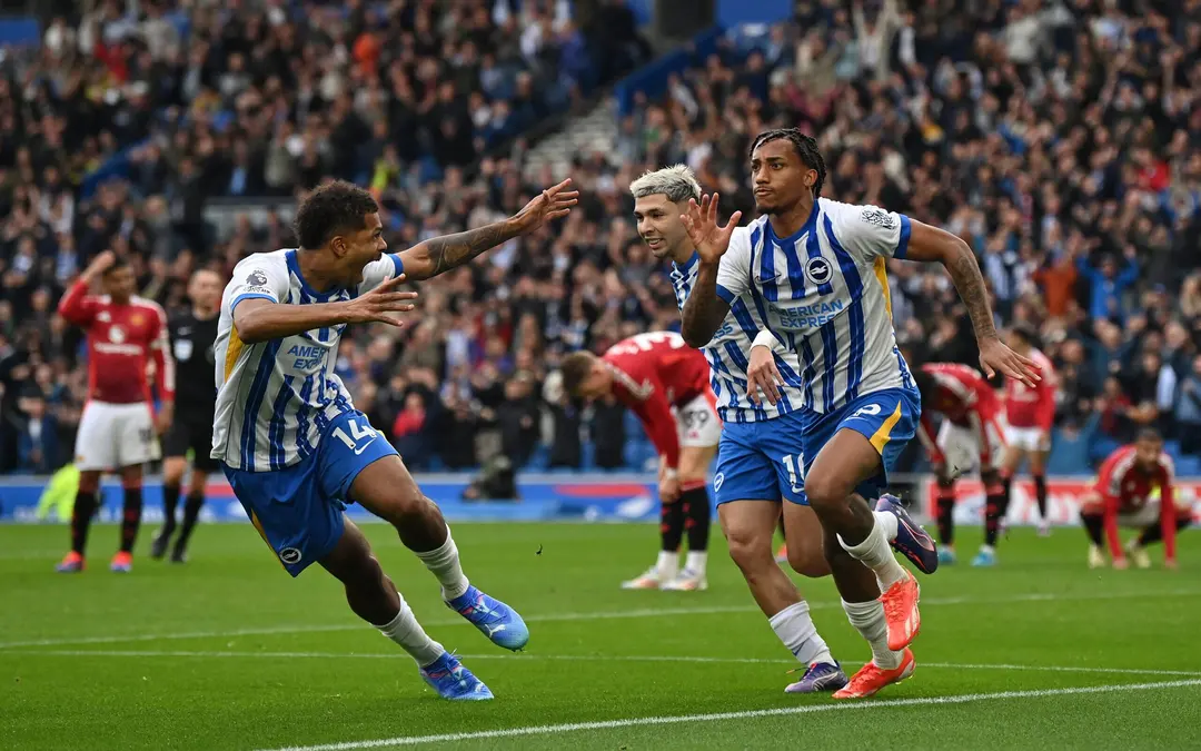 Brighton vence Manchester United com gol brasileiro nos acréscimos