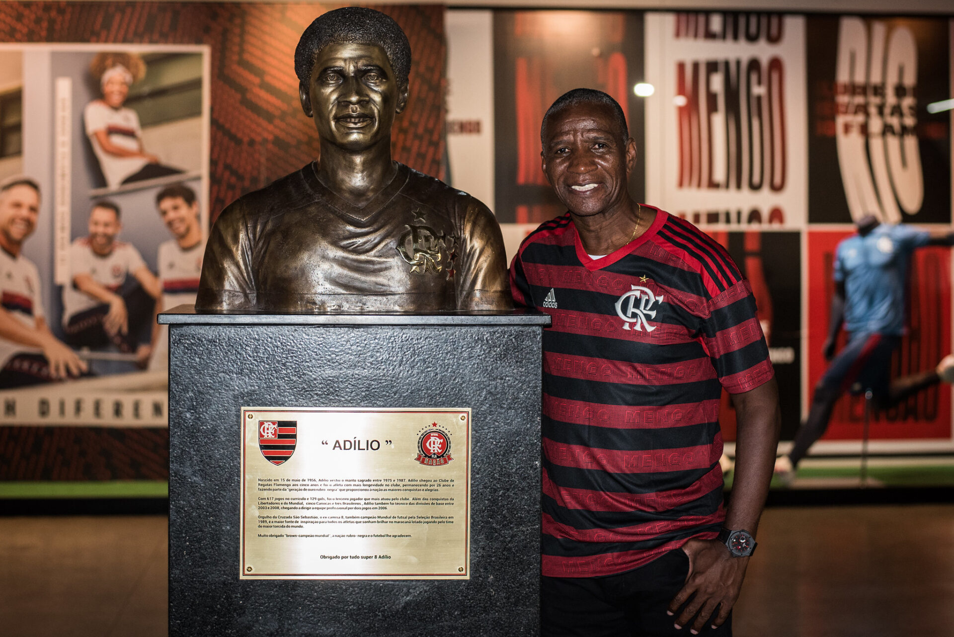 Adílio durante a inauguração de seu busto na Gávea - Foto: Paula Reis/CRF