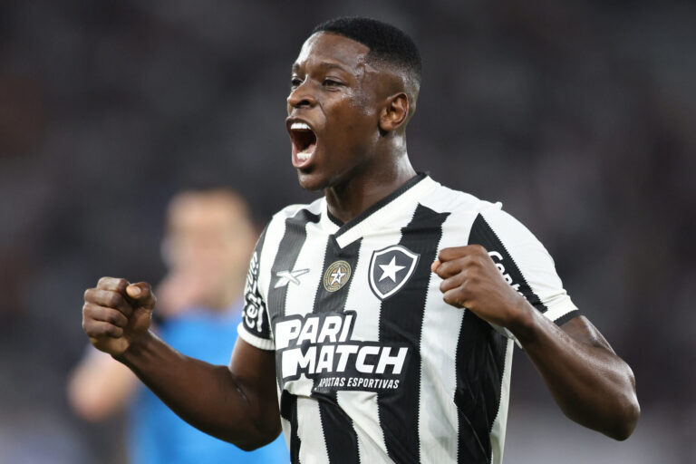 Botafogo é favorito contra o Flamengo?