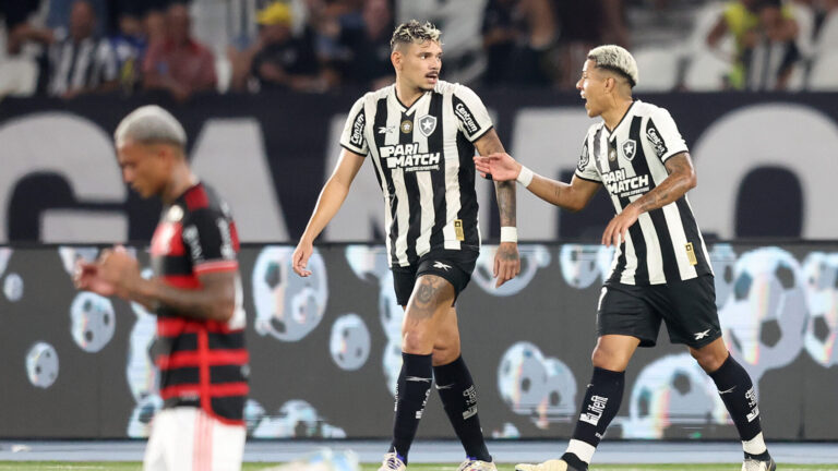 Botafogo quebra três marcas após golear o Flamengo