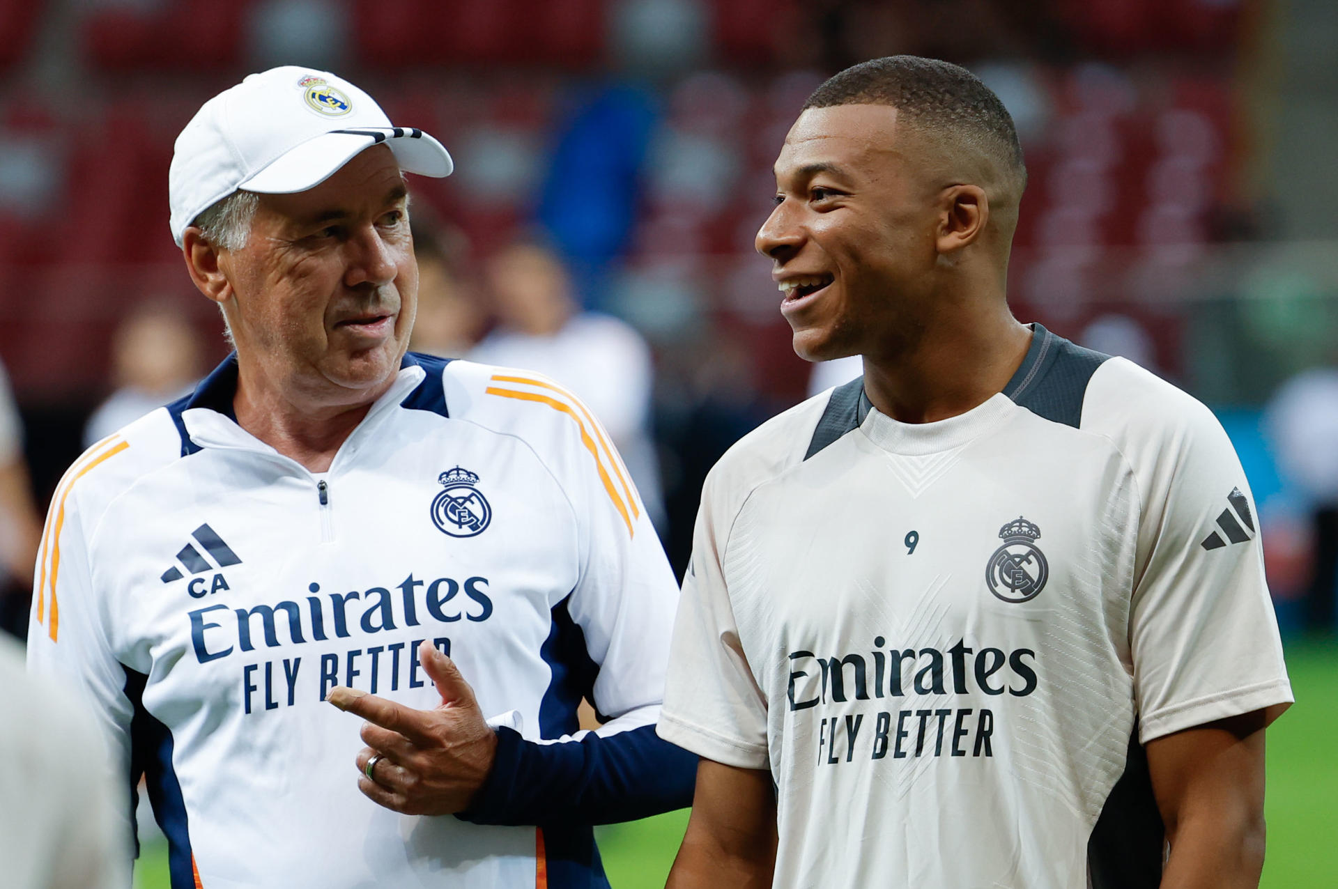 Ancelotti elogia Mbappé e afirma que o Real não precisa contratar mais