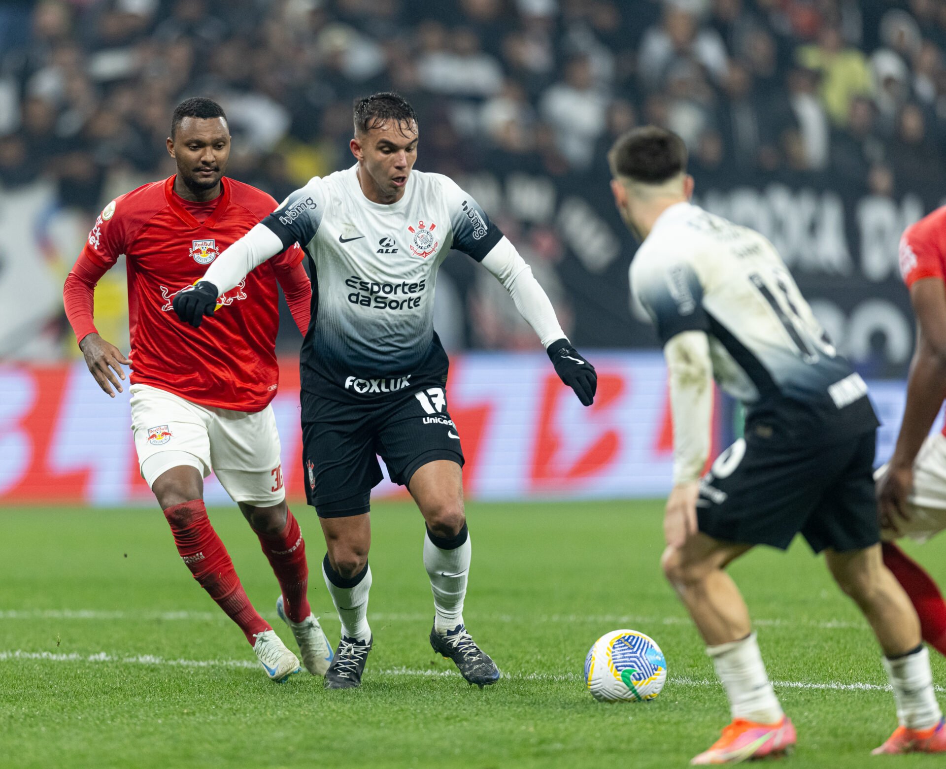 Bragantino x Corinthians: onde assistir, escalações e o que esperar