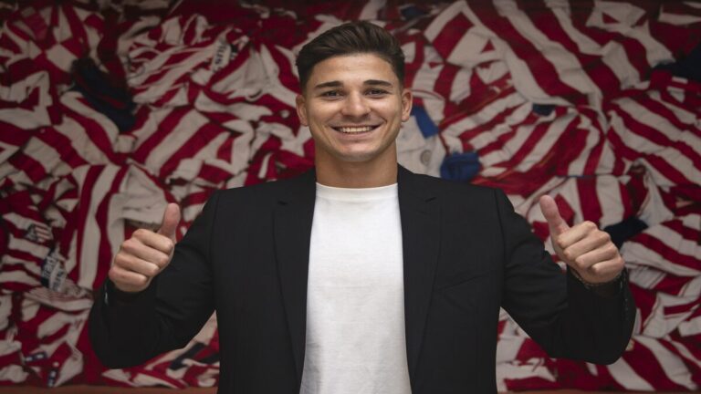 Julián Álvarez entrou para a lista de 50 maiores contratações do futebol
