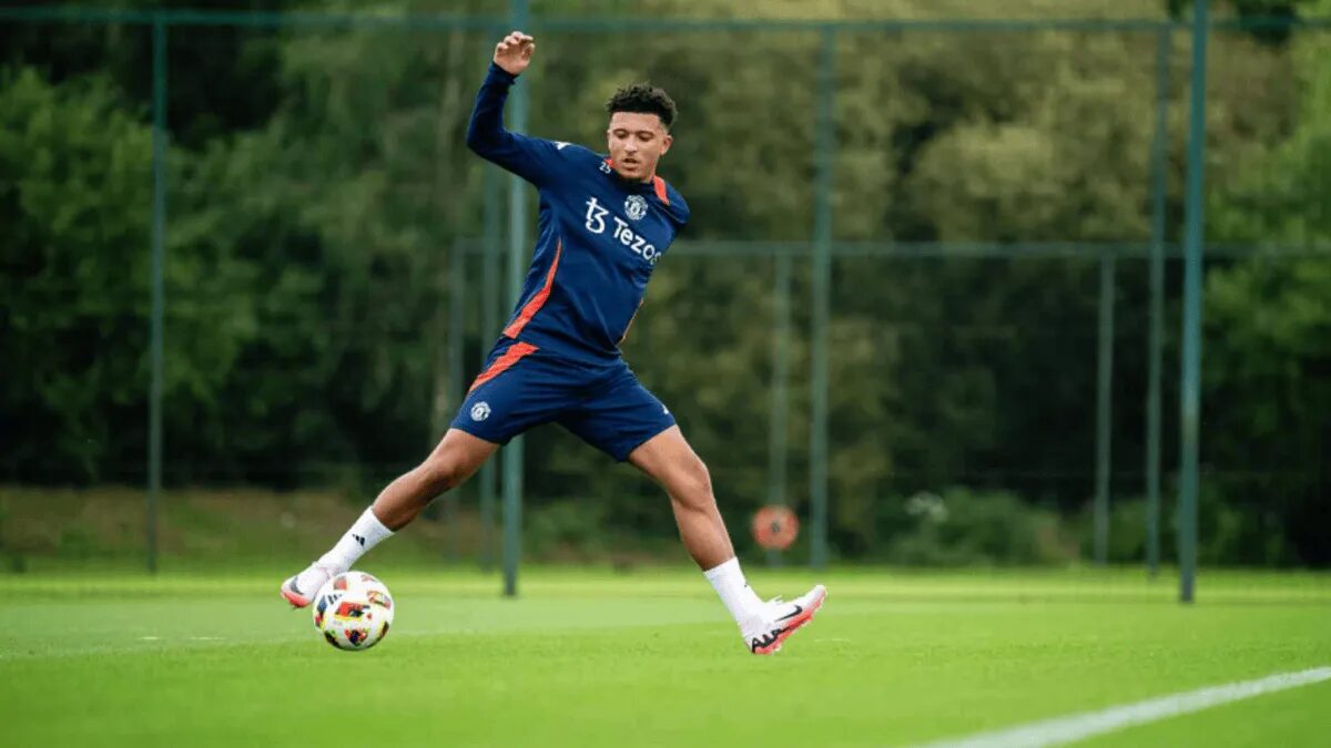 Jadon Sancho vai seguir no Manchester United?