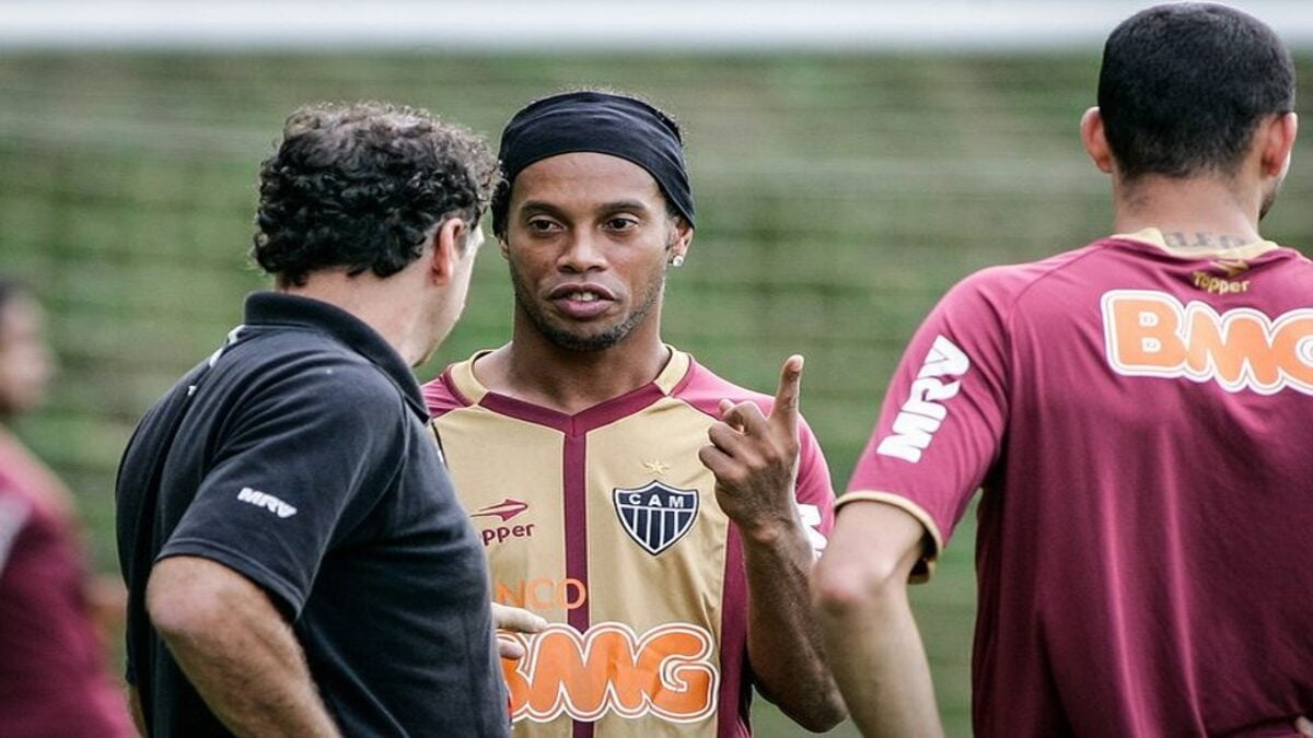 Ronaldinho quase jogou pelo Palmeiras no centenário