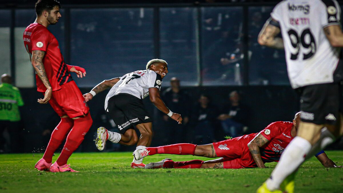 Vasco x Athletico-PR; Onde assistir e prováveis escalações