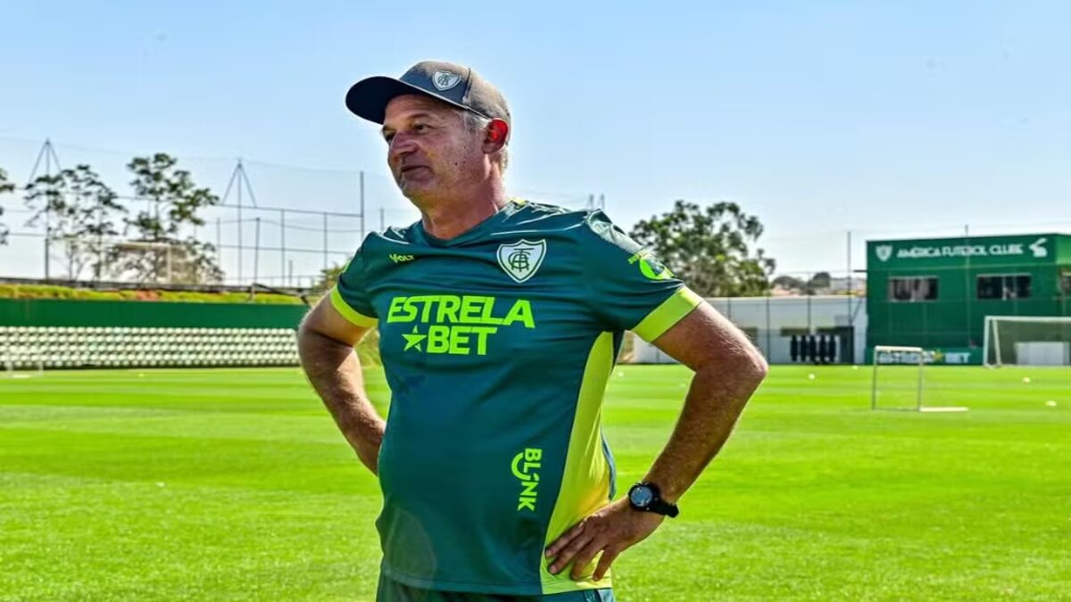 Lisca fez primeiro treino no retorno ao América