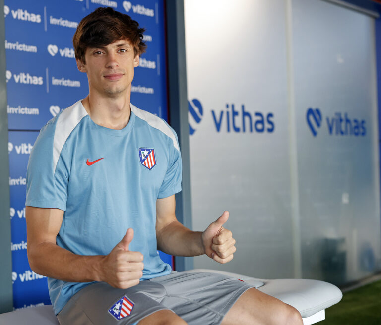 Atlético de Madri anuncia Robin Le Normand