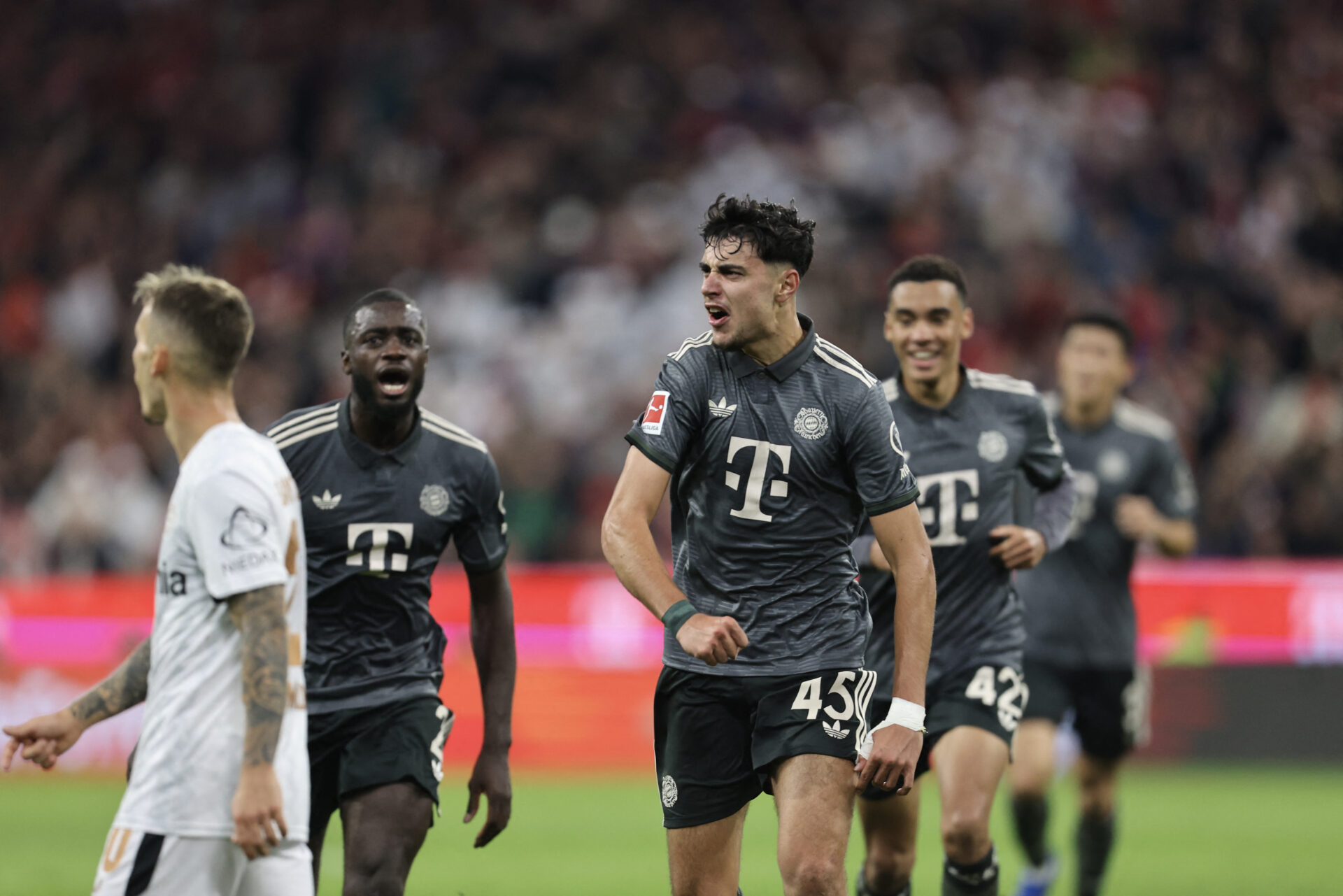 Bayern de Munique e Leverkusen ficam no empate pela Bundesliga