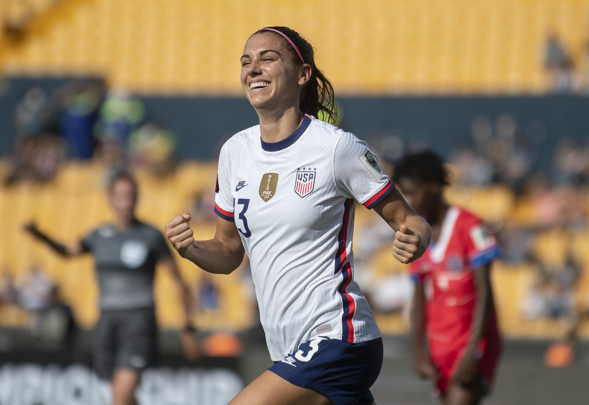 Alex Morgan, estrela dos EUA, anuncia aposentadoria do futebol