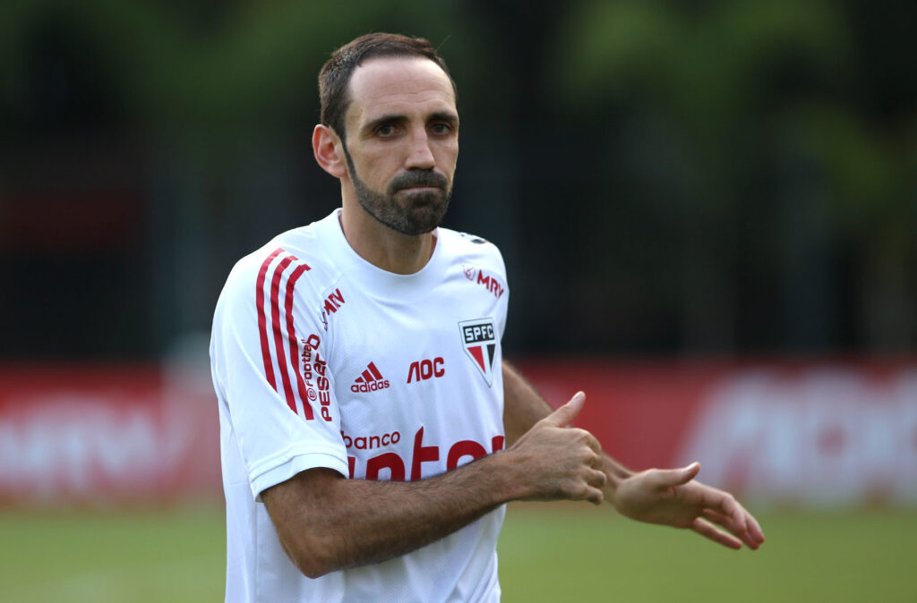 Juanfran teve passagem pelo Tricolor entre 2019 e 2020 - Rubens Chiri/São Paulo FC