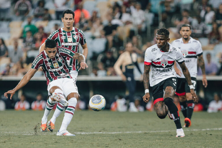 Kauã Elias pode não completar 50 jogos no Fluminense e aumenta escrita do time carioca