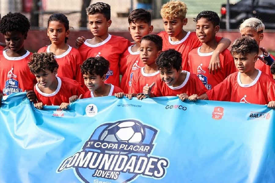 Copa PLACAR Comunidades começa com golaço da solidariedade