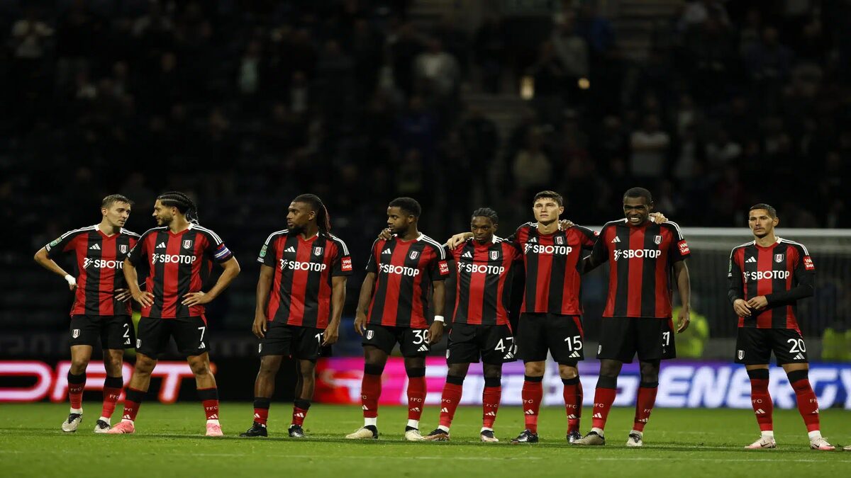 Fulham é eliminado na disputa de pênaltis após 32 batidas