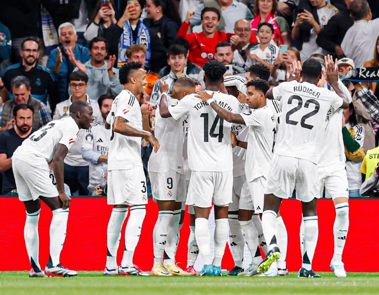 Real Madrid leva susto, mas vence o Alavés e se prepara para dérbi