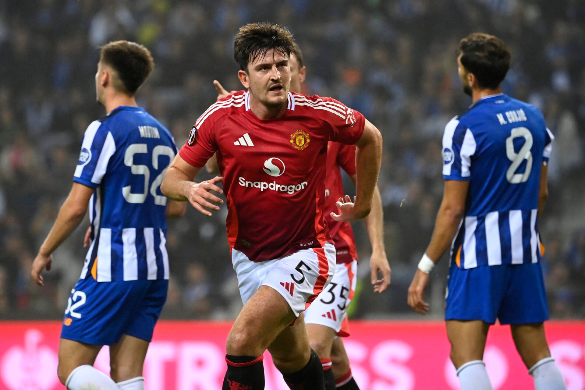 United busca empate com Porto na Liga Europa, mas não espanta crise