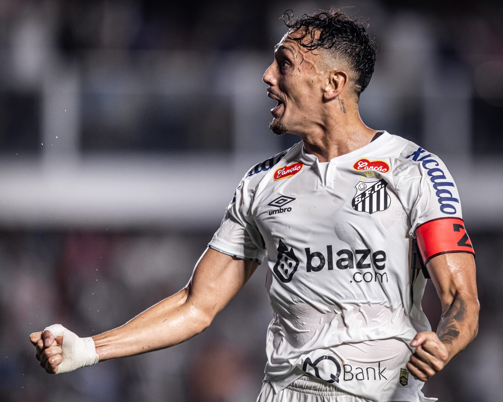 Santos e Sport aumentam probabilidade de acesso para a Série A