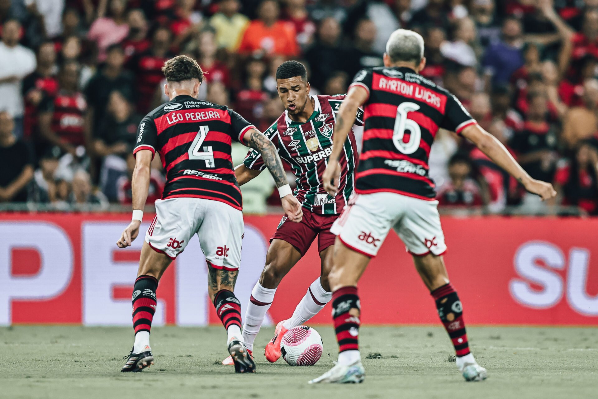 LUCAS MERÇON / FLUMINENSE