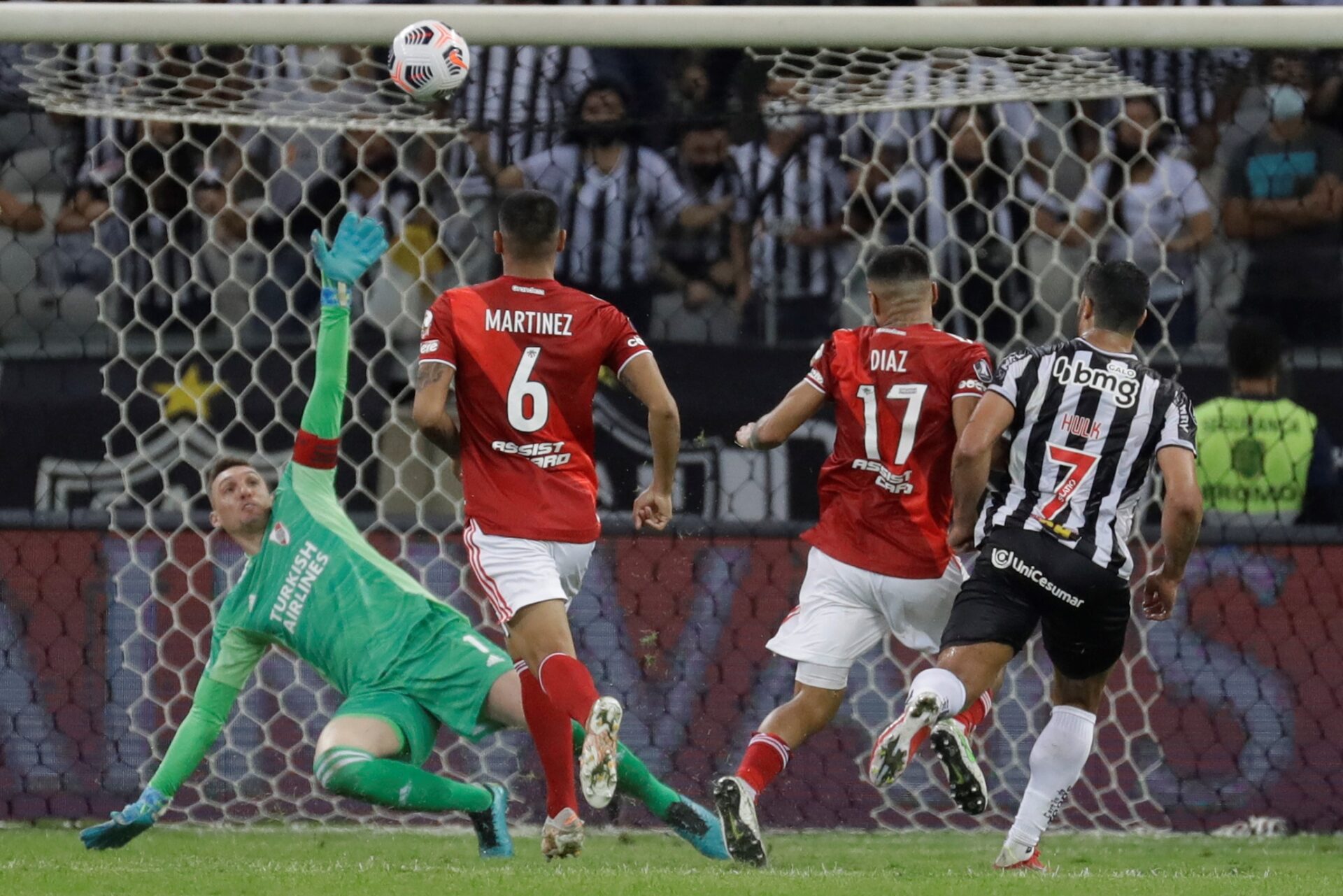 Brasileiros levam vantagem contra argentinos em mata-matas na Libertadores