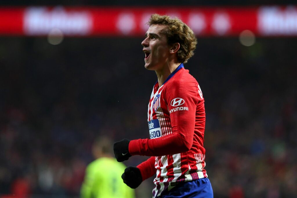 Griezmann bateu na trave duas vezes -EFE/Rodrigo Jiménez