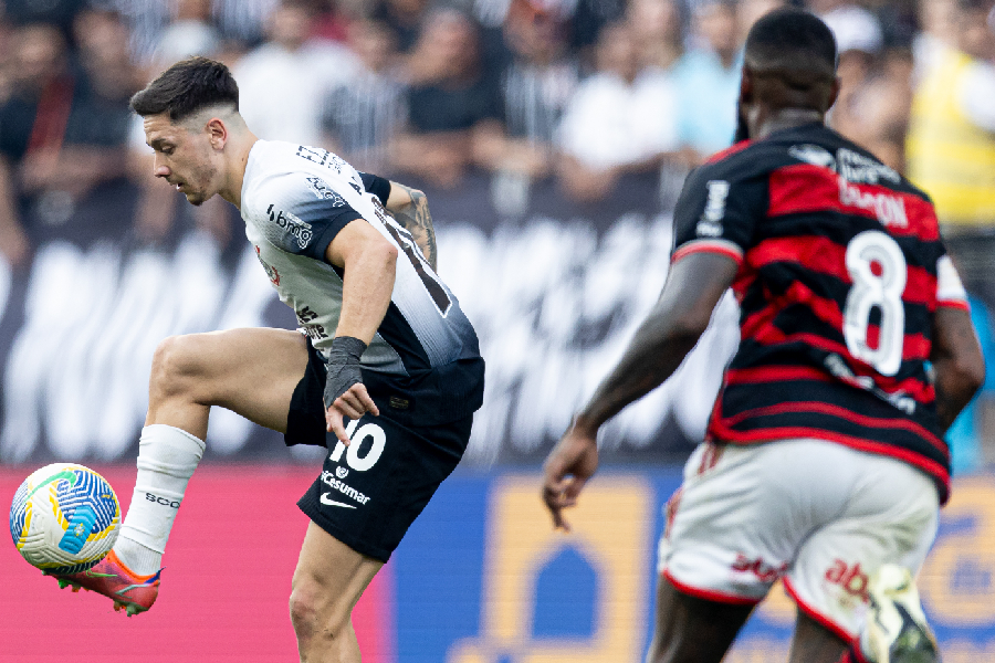 Rodrigo Garro, do Corinthians, e Gérson, do Flamengo - Rodrigo Coca/Agência Corinthians