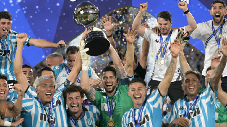 Quanto o Racing ganhou pelo título da Sul-Americana?