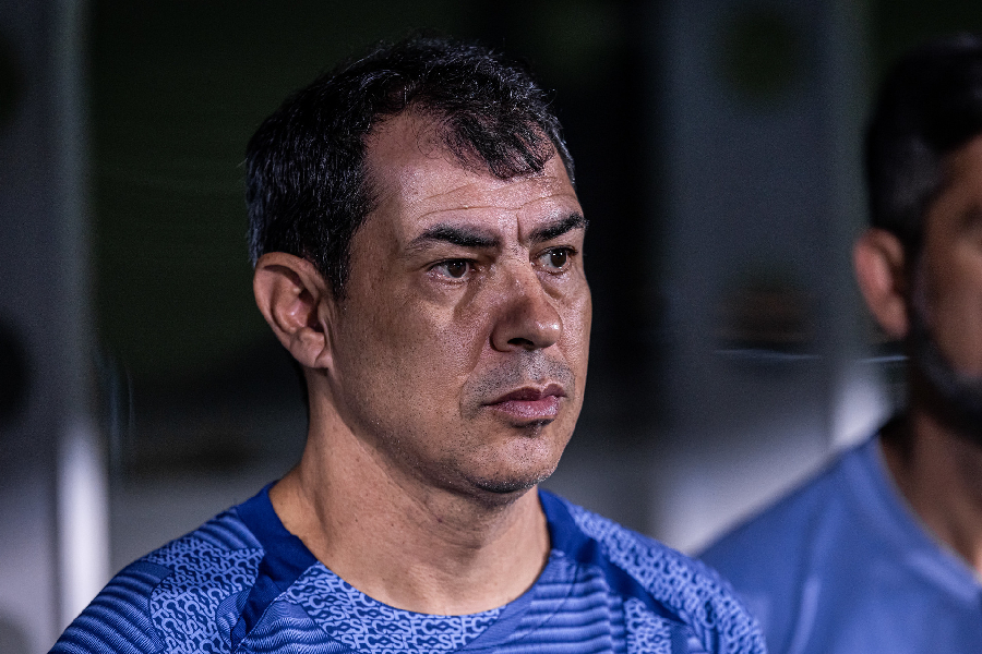 Carille é demitido do Santos um dia após título da Série B