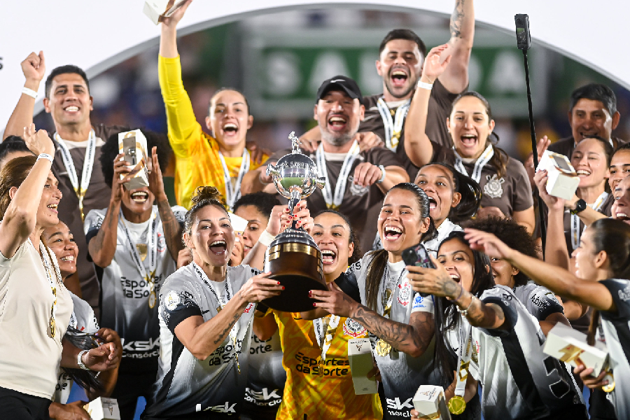 Em reta final da temporada, futebol feminino celebra recordes em 2024