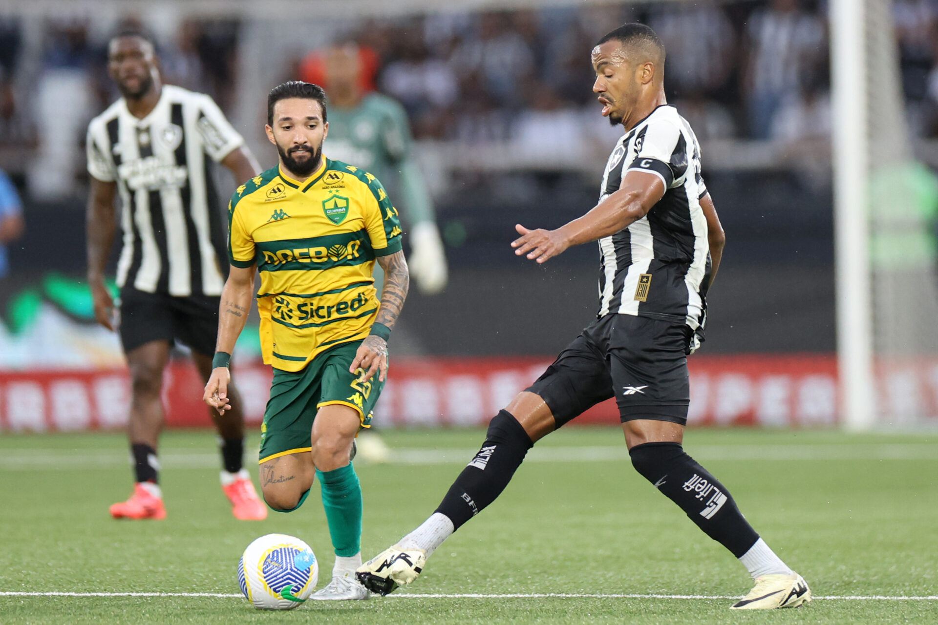 Botafogo tropeça, empata com Cuiabá e vê Palmeiras encostar