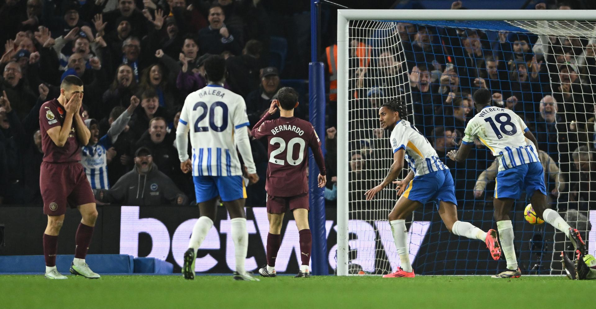 Manchester City sofre virada do Brighton e chega a 4 derrotas seguidas