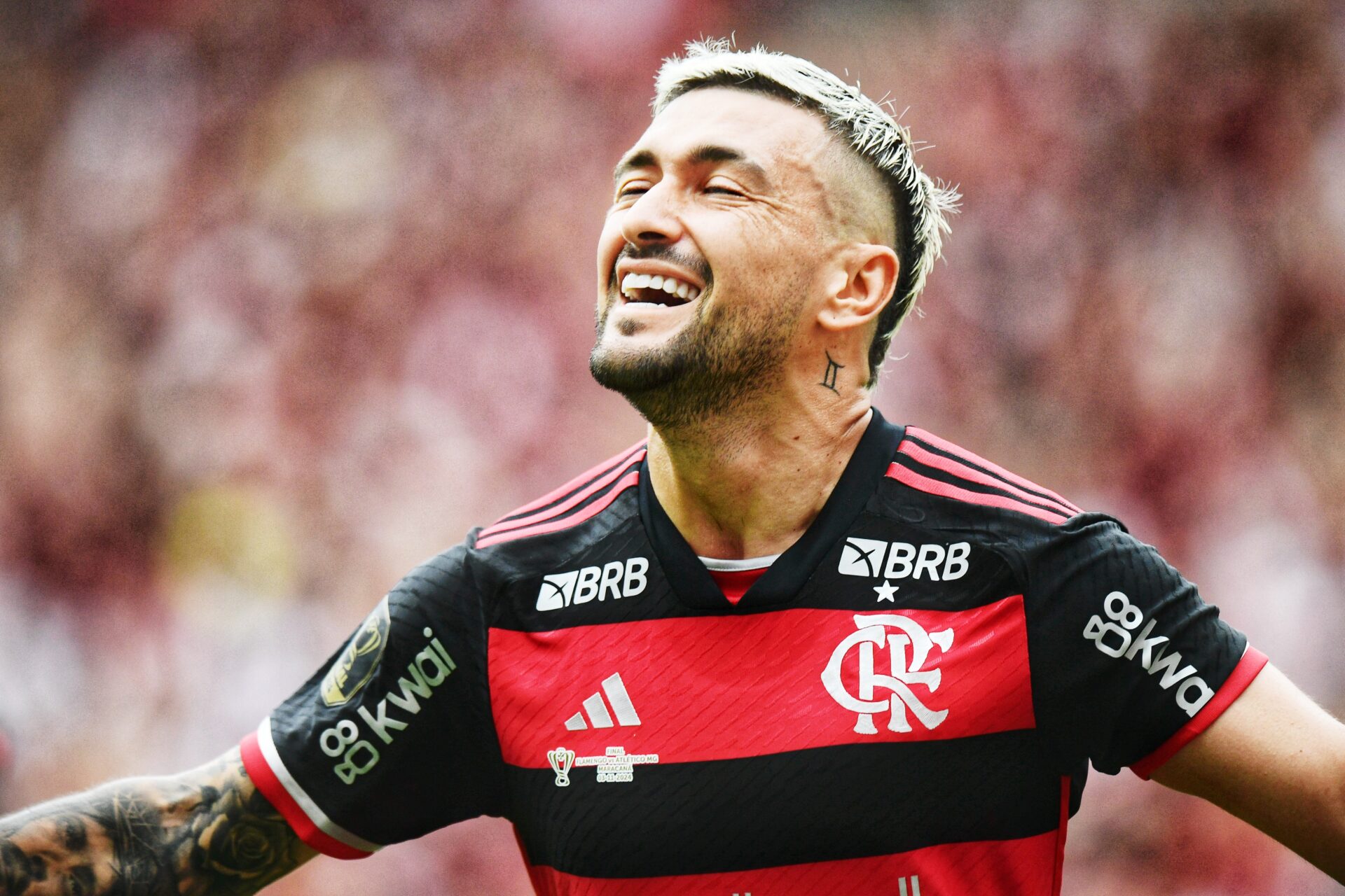 Arrascaeta, do Flamengo, comemora gol contra o Atlético-MG na final da Copa do Brasil -Alexandre Battibugli/PLACAR